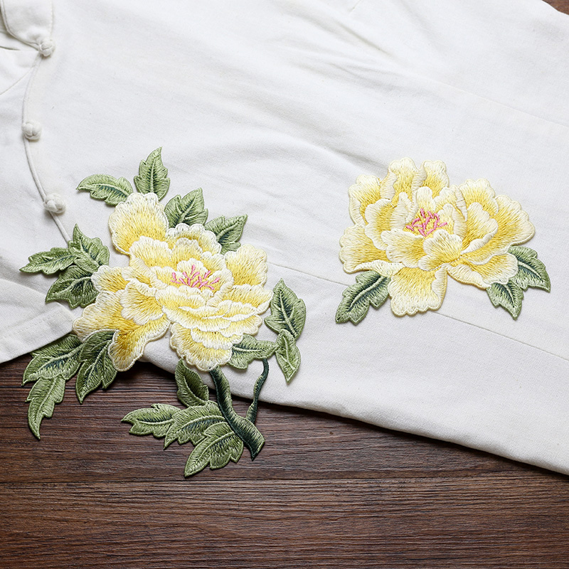 1 Para Czerwono-Różowo-Żółtych – Embroidery Yellow Dress recenzja i cena