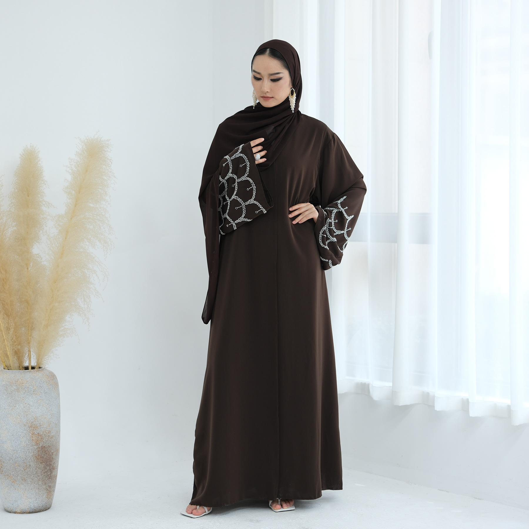 Haftowane sukienki damskie Aba – Embroidery Arabic recenzja i cena